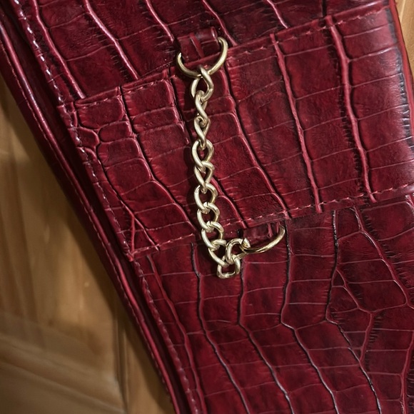Maroon  Crocodile Embossed Clutch with Chain - Picture 6 of 9